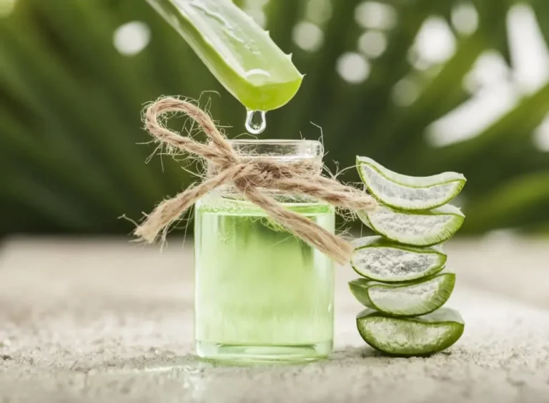 Home Remedies for Dandruff: Effective Solutions and Tips to Treat Dandruff Permanently